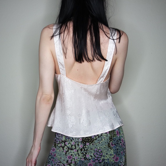 Sold - Picture 3 of 4